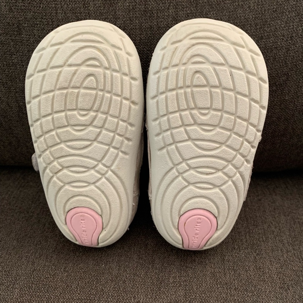 Stride Rite Soft Motion Baby and Toddler Girls Jazzy Casual Sneaker - Picture 4 of 7
